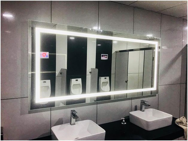 Wall-to-Wall Mirror